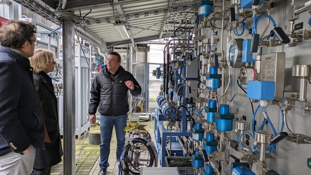 Alexander Kvasnicka guides our visitors from Canada around the test field