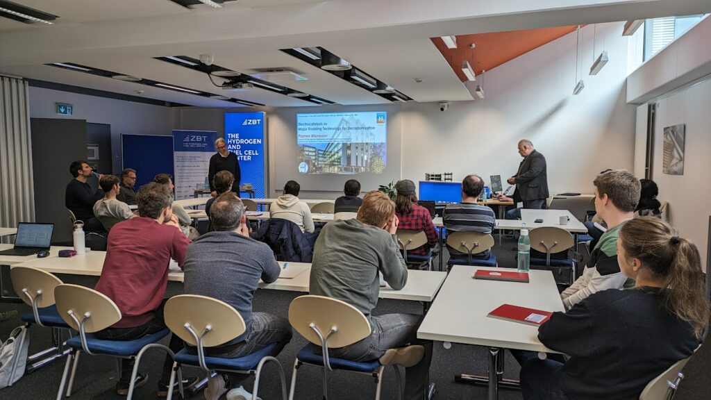 Guest lecture by Prof. Plamen Atanassov (from left to right: Harry Hoster, Prof. Plamen Atanassov)