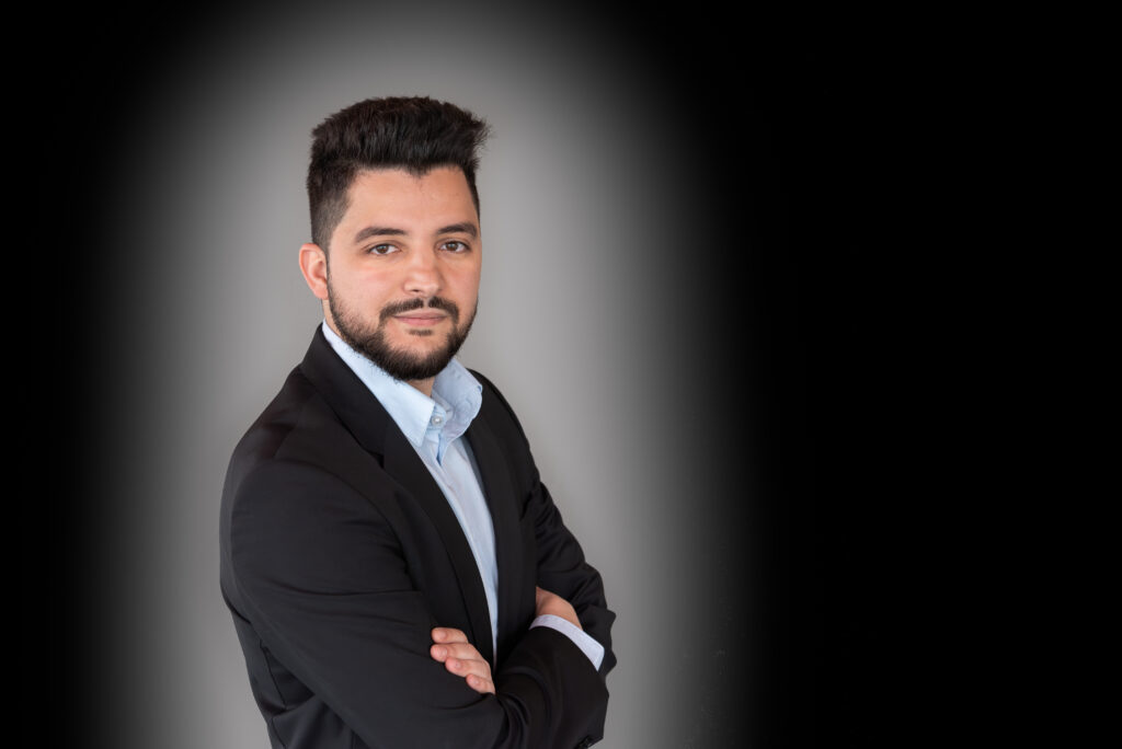Businessportrait eines jungen Wissenschaftlers