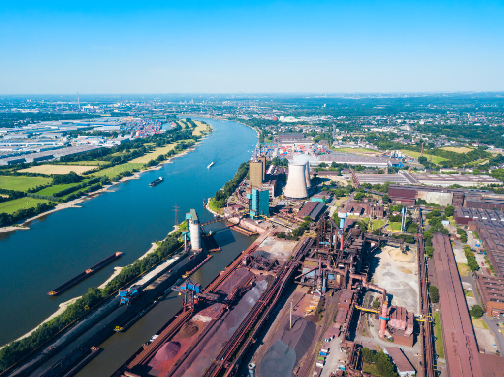 Investoren willkommen: Auf einem Industriegelände in Duisburg entsteht das Test- und Entwicklungszentrum für Wasserstoffantriebe TrHy.