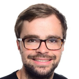 Portrait eines Manns mit Brille